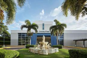 Hilton DoubleTree by Hilton Managua